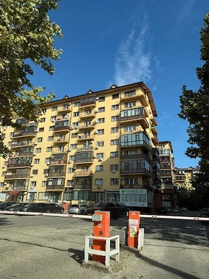 Apartament 2 camere, cochet, complet mobilat si utilat, pozitie exclenta - imagine 11