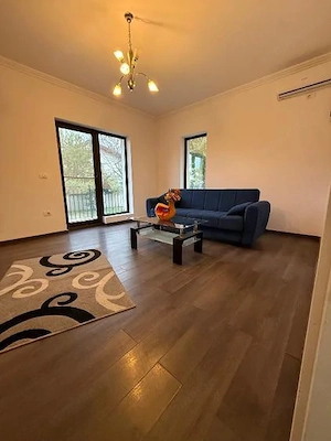 Apartament cu 2 camere si curte - imagine 8