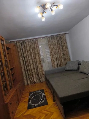 Închiriez apartament cu 2 camere decomandat, etaj.1 - imagine 4