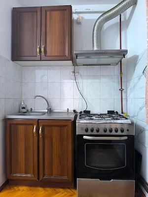 Închiriez apartament cu 2 camere decomandat, etaj.1 - imagine 11