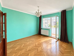Bloc tip asociatie - zona Kiriac. 4 camere, 3 balcoane. Garaj si boxa. - imagine 5