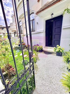 Proprietate deosebită în centrul istoric | 4 camere si mansardă - imagine 3