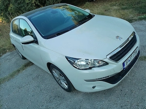 Peugeot 308 - imagine 8