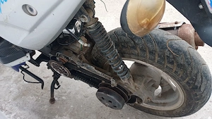 scuter funcționabil trebuie reglat carburatorul - imagine 4