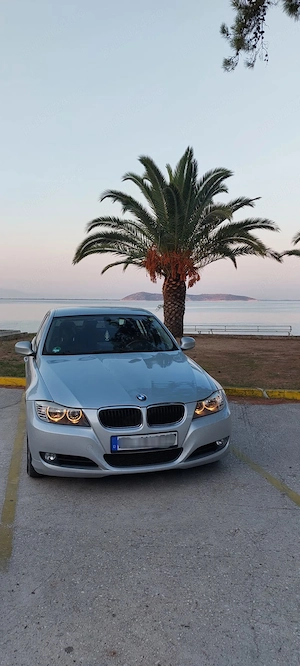 Bmw e90 lci 318i - imagine 2