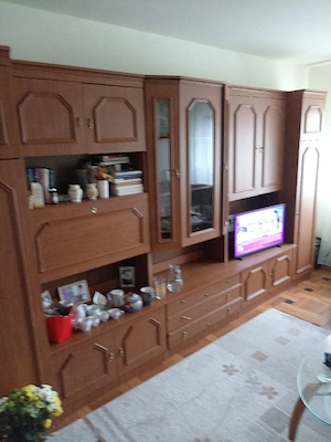 Vând mobilier de sufragerie 