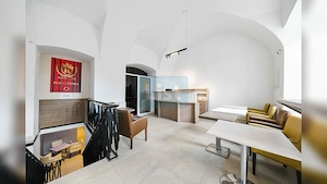 Spatiu comercial, ultracentral , 180 mp utili, pe două niveluri Dej - imagine 2