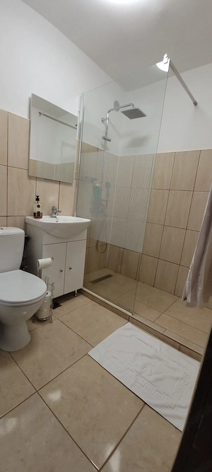 Vand apartament cu o camera in Resita zona Occico - imagine 5