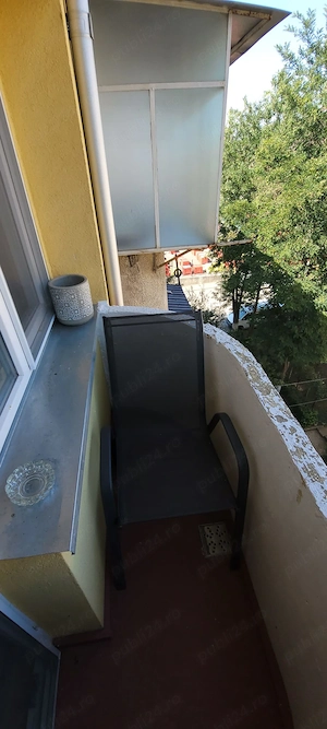 Vand apartament cu o camera in Resita zona Occico - imagine 6