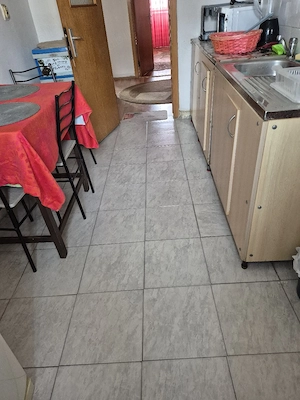Închiriez Apartament 3 Camere + 2 Băi, Mobilat, Etaj, Craiova,zona 1 mai - imagine 4