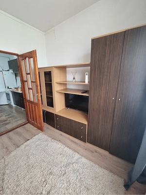 Inchiriez camera Colonia Metrom suprafata 20 m2 - imagine 4