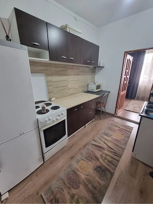Inchiriez camera Colonia Metrom suprafata 20 m2 - imagine 2
