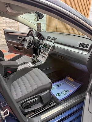 VW PASSAT CC. 2,0 TDI 140 Cp . 5 Locuri . Garantie 12 luni . Buy-Back . Livrare. RAR+ITP.  - imagine 11