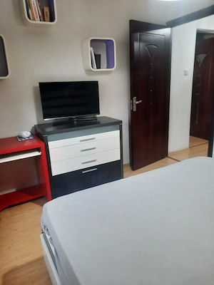 Inchiriere Apartament 2 camere Sector 4 - imagine 10