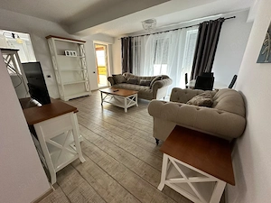 Apartament de închiriat   3 camere, 2 băi, loc de parcare inclus - imagine 2