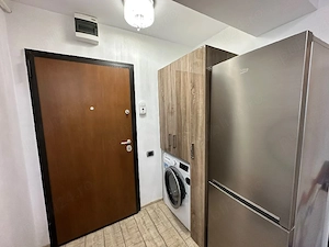 Apartament de închiriat   3 camere, 2 băi, loc de parcare inclus - imagine 5