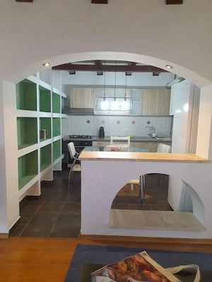 Vând casa în Câmpina duplex 100+100m.patrati cu branșamente separate - imagine 5