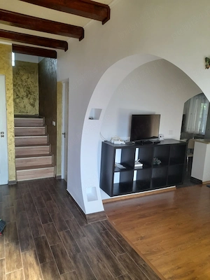 Vând casa în Câmpina duplex 100+100m.patrati cu branșamente separate - imagine 6