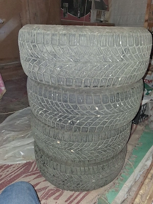 vând 4 anvelope 215/55R16 dot 2024