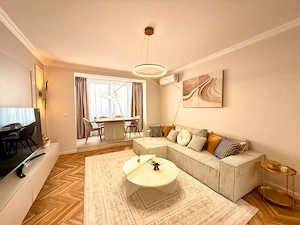 Apartament deosebit cu 3 camere-zona ultracentrala - imagine 5