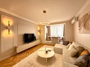 Apartament deosebit cu 3 camere-zona ultracentrala - imagine 4