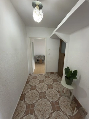 Apartament 2 camere- zona Vest - imagine 2