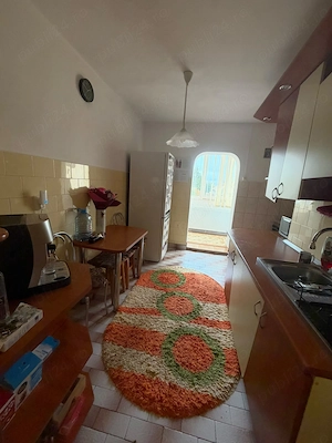 Închiriez apartament 2 camere - imagine 2