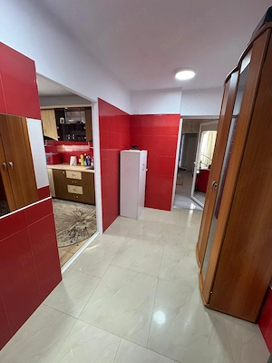 De vanzare apartament micro5+garaj - imagine 3