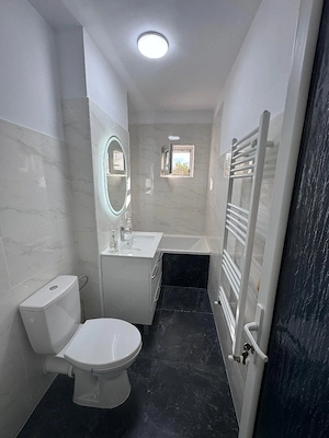 De vanzare apartament micro5+garaj - imagine 2