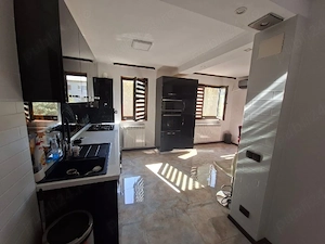 Superb! Apartament 2 camere lux, etaj 3 4, 68 mp utili   Micro 9, Str. 9 Mai (La 5 min de Centru) - imagine 6