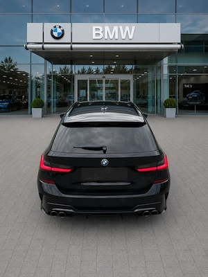 BMW 330e Plug in Hybrid M Performance  - imagine 3