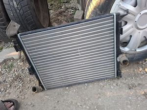 Vând piese din dezmembrare Logan din 2009.Electromotor,alternator,radiator,roti rezerva 