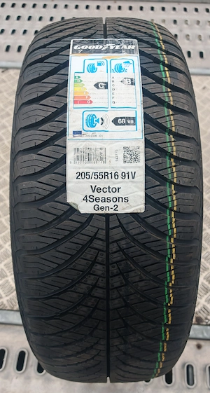 205 55 R16 91V  GoodYear Vector Iarna - imagine 4