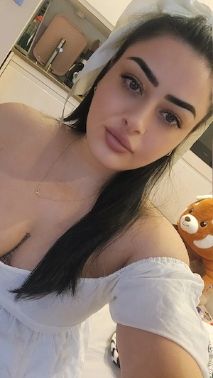 Monica doar pentru cateva zile!!!