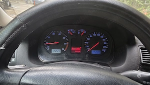 Volkswagen Golf 1.4 benzina - imagine 6