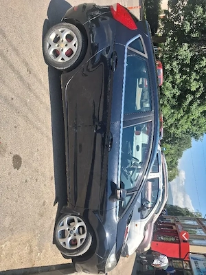 vând ford fiesta 