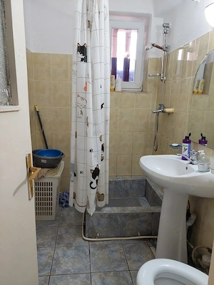 Închiriez Apartament 2 camere Petroșani zona LIDL  - imagine 6