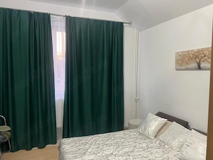 Se închiriază apartament în zona Comunei din Paris. - imagine 4