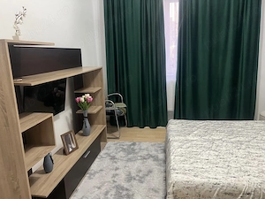 Se închiriază apartament în zona Comunei din Paris. - imagine 5