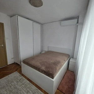 Vand apartament 3 camere - imagine 10