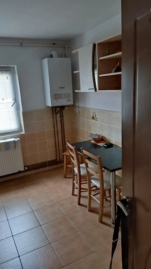 Apartament 3 camere decomandate - imagine 2