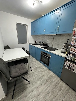Apartament cu 3 camere decomandat Sagului