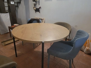 De vanzare masa rotunda, diametru 120 cm