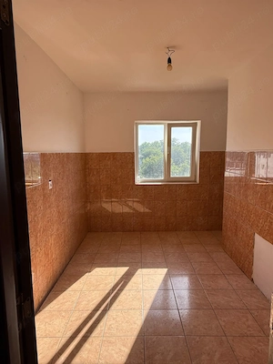 Proprietar: vând apartament cu 4 camere în Balotesti aproape de DN1 - imagine 2