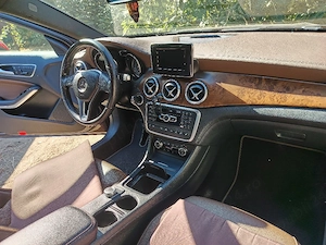 Mercedes GLA 2.0 benzina, 4x4, 211cp - imagine 7