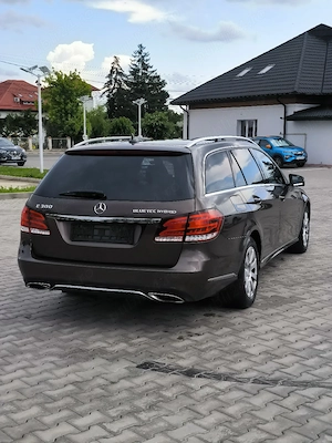 2014 Mercedes-Benz E-Class E300 BlueTec Hybrid 2.2CDI 231CP - imagine 3