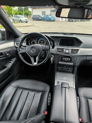2014 Mercedes-Benz E-Class E300 BlueTec Hybrid 2.2CDI 231CP - imagine 2