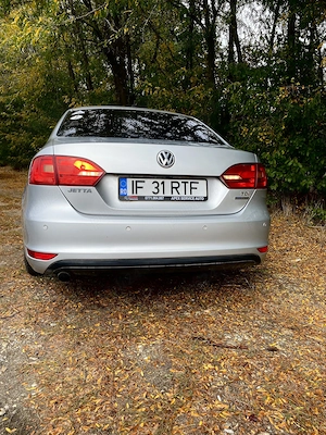 Volkswagen Jetta 2011 | 1.6 TDI DSG | 204.400 km Reali | Cutie automată  - imagine 4