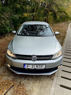 Volkswagen Jetta 2011 | 1.6 TDI DSG | 204.400 km Reali | Cutie automată  - imagine 2