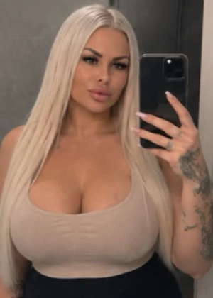 Transexuala reala nu travestita  fak si show web 